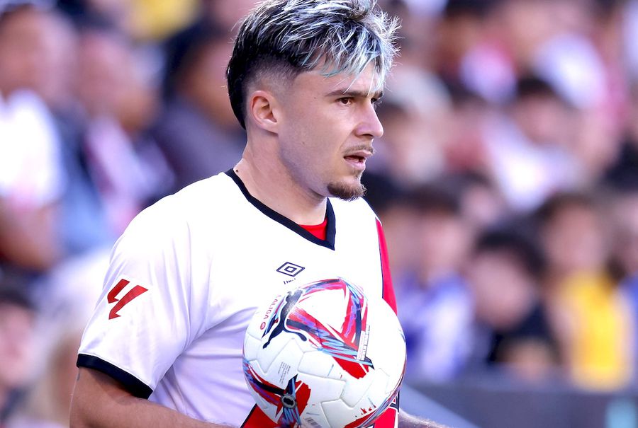 Andrei Rațiu a avut un sezon excelent la Rayo Marica prevesteşte un megatransfer pentru fotbalistul român: „La Barcelona, jur!”