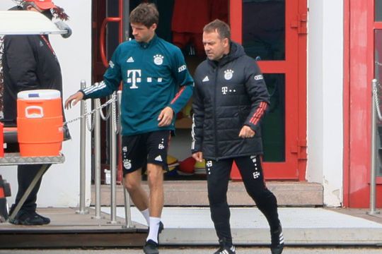 Thomas Muller & Hansi Flick / Foto: Imago