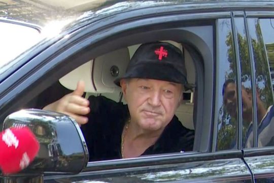 Gigi Becali a rămas fără permis