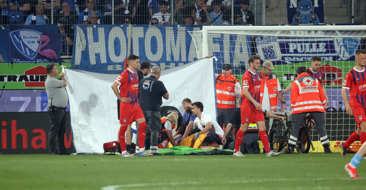 Kevin Muller, portarul lui Heidenheim, și-a pierdut cunoștința în meciul cu Bochum, după ciocnirea cu Ibrahima Sissoko