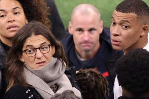 PSG contraatacă în scandalul cu Kylian Mbappe » Vrea 98 de milioane de euro