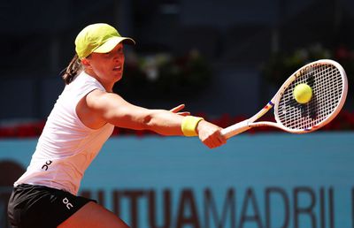 Iga Swiatek, încurajată de un coleg din circuitul masculin: „Capul sus! Vei reveni mai puternică decât oricând”