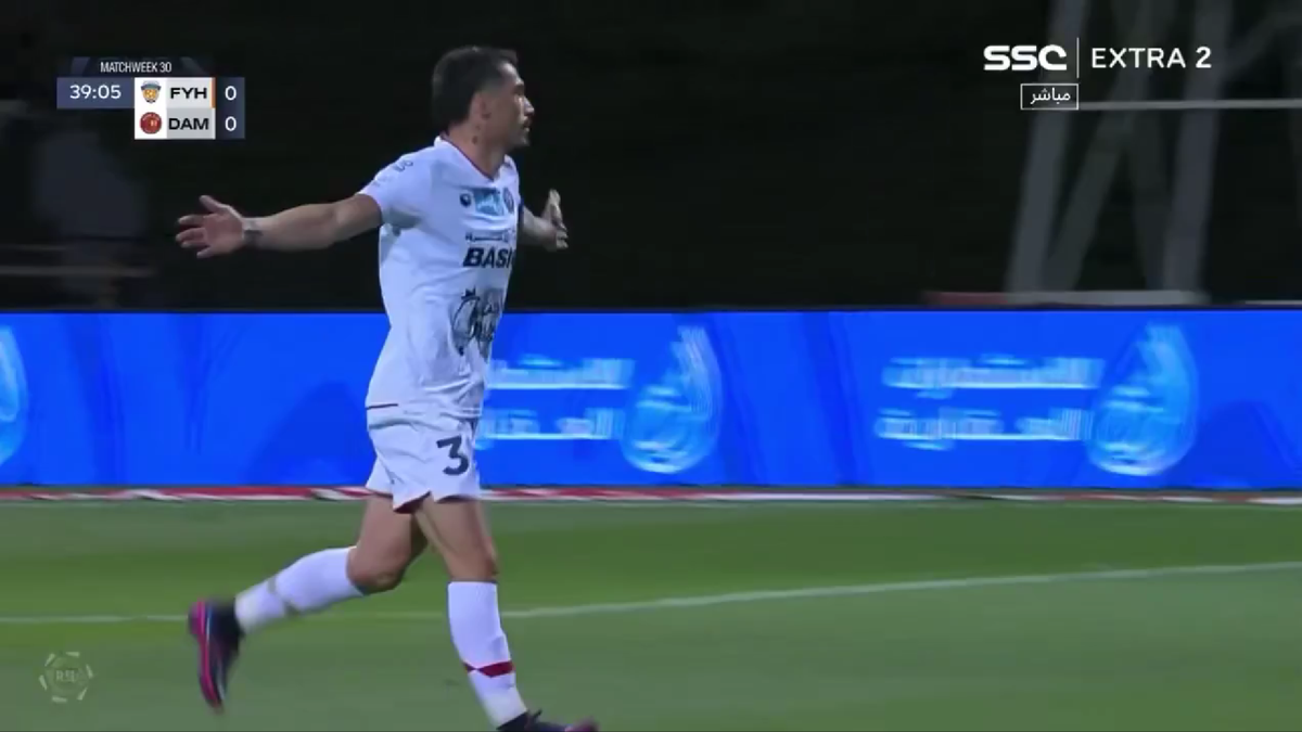 Nicolae Stanciu, gol superb în Al Fayha - Damac