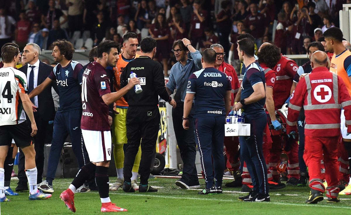Antrenorul lui Torino, Paolo Vanoli, a leșinat în finalul meciului cu Venezia (1-1)
