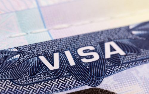 Donald Trump a eliminat complet România din programul Visa Waiver! Primele reacții oficiale: „Regretăm această decizie”