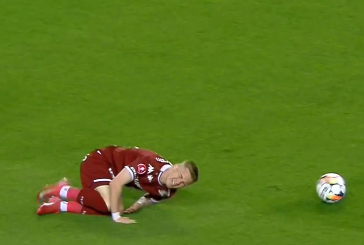 E sigur că Rapid trebuia să primească penalty în Bănie: „Neglijență a fundașului!”