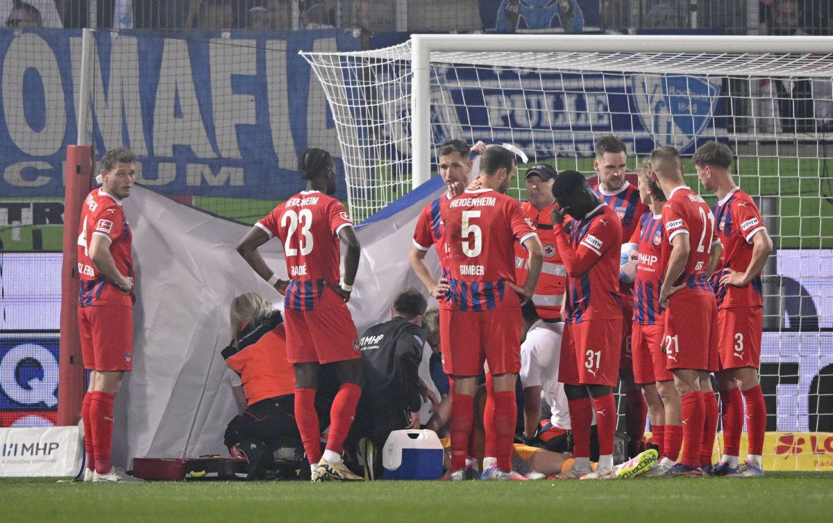 Kevin Muller, portarul lui Heidenheim, și-a pierdut cunoștința în meciul cu Bochum, după ciocnirea cu Ibrahima Sissoko