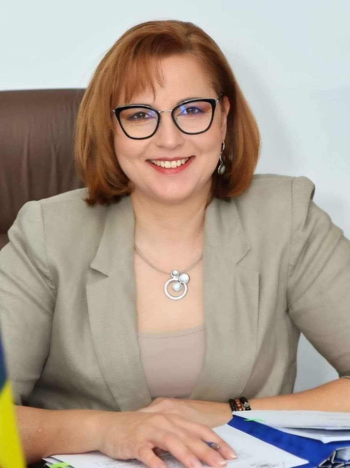 La 71 de ani, fostul patron miliardar din Superliga se căsătorește cu o femeie cu 21 de ani mai tânără
