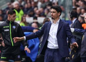 Ce decizie a luat clubul în legătură cu cel mai tânăr antrenor din Serie A
