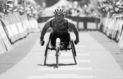 A murit Alex Zanardi, fost pilot în Formula 1 și campion paralimpic