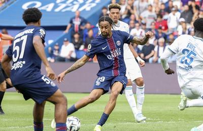 Cu gândul la Bayern, PSG a remizat în Ligue 1 » Relansează Lens lupta la titlu?
