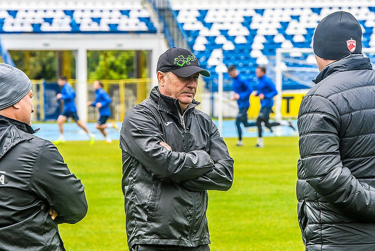 FOTO Se întrec în gafe: „sindromul Prunea” lovește și la Iași! Apariție-șoc la antrenament