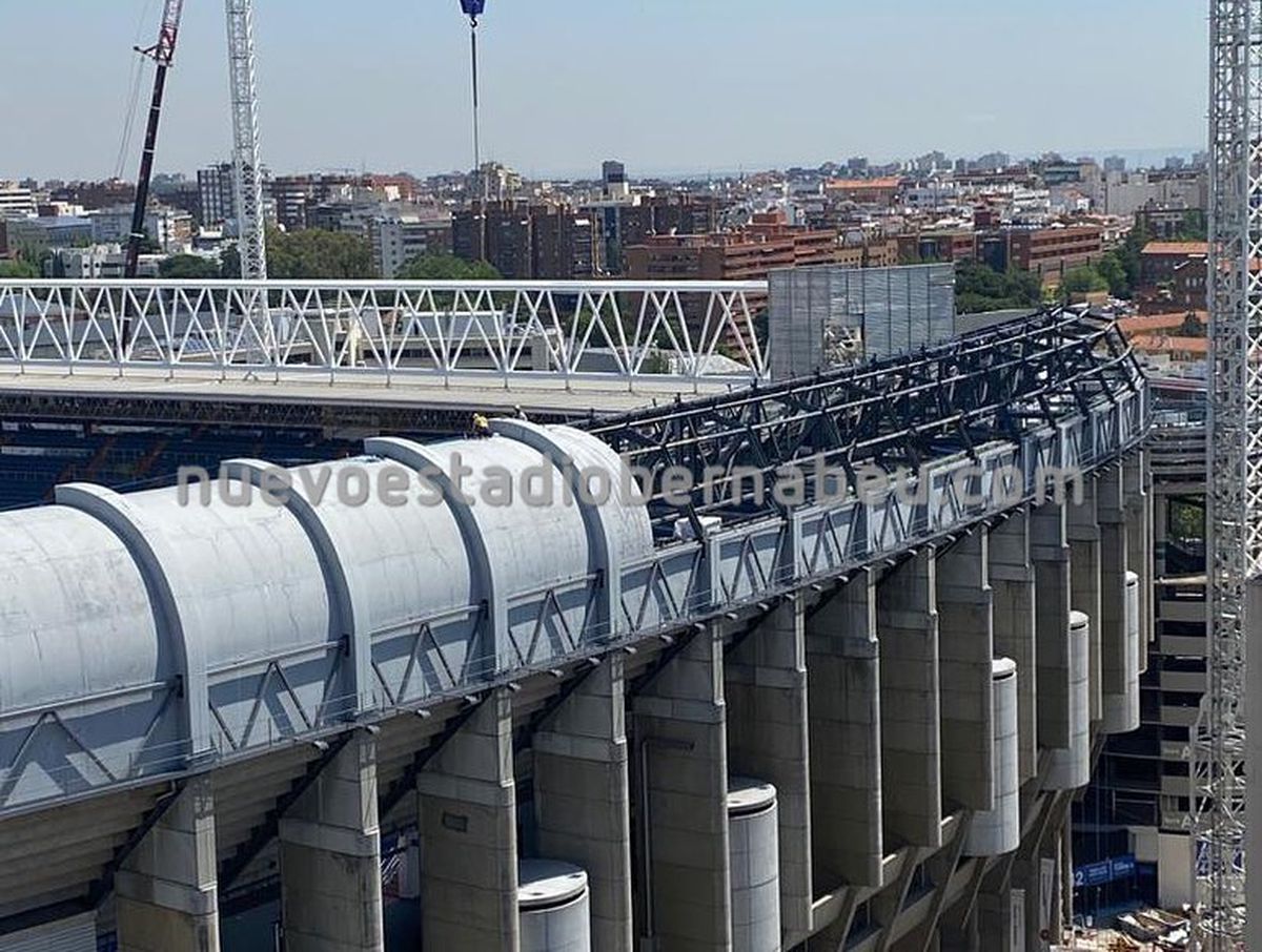 VIDEO + FOTO Se dărâmă „Santiago Bernabeu”! Cum arată lucrările la stadionul de peste 500 de milioane al lui Real Madrid și când va fi finalizat