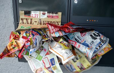 Cataloagele și pliantele tipărite creează probleme mai mari decât am fi crezut