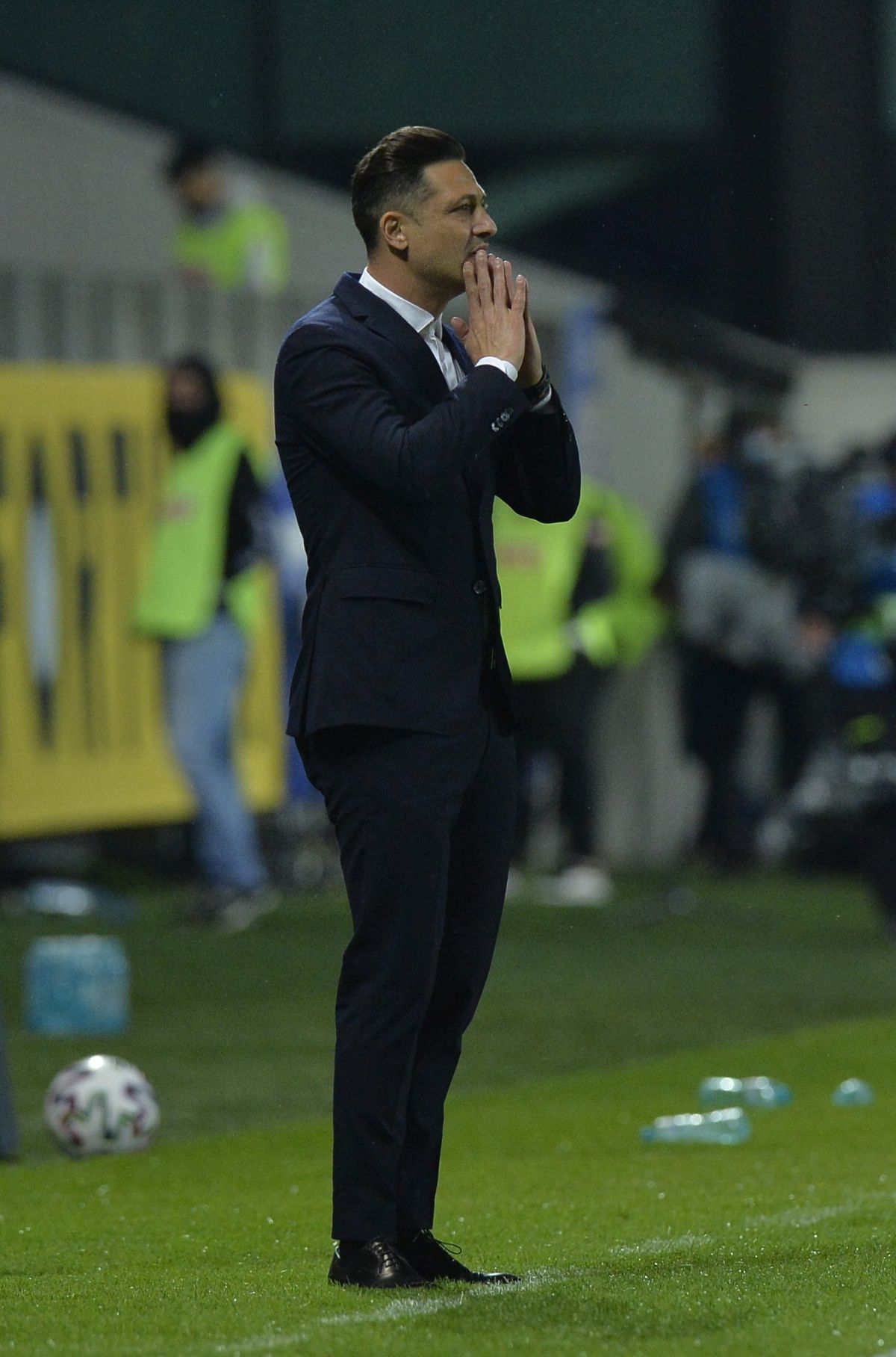 Sprijin pentru Rădoi » Românul care a antrenat în Ligue 1: „N-aveți motive să fiți așa de duri cu selecționerul”