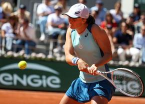 LIVE semifinale Roland Garros | Iga Swiatek - Daria Kasatkina și Martina Tresivan - Coco Gauff decid finala de la Paris