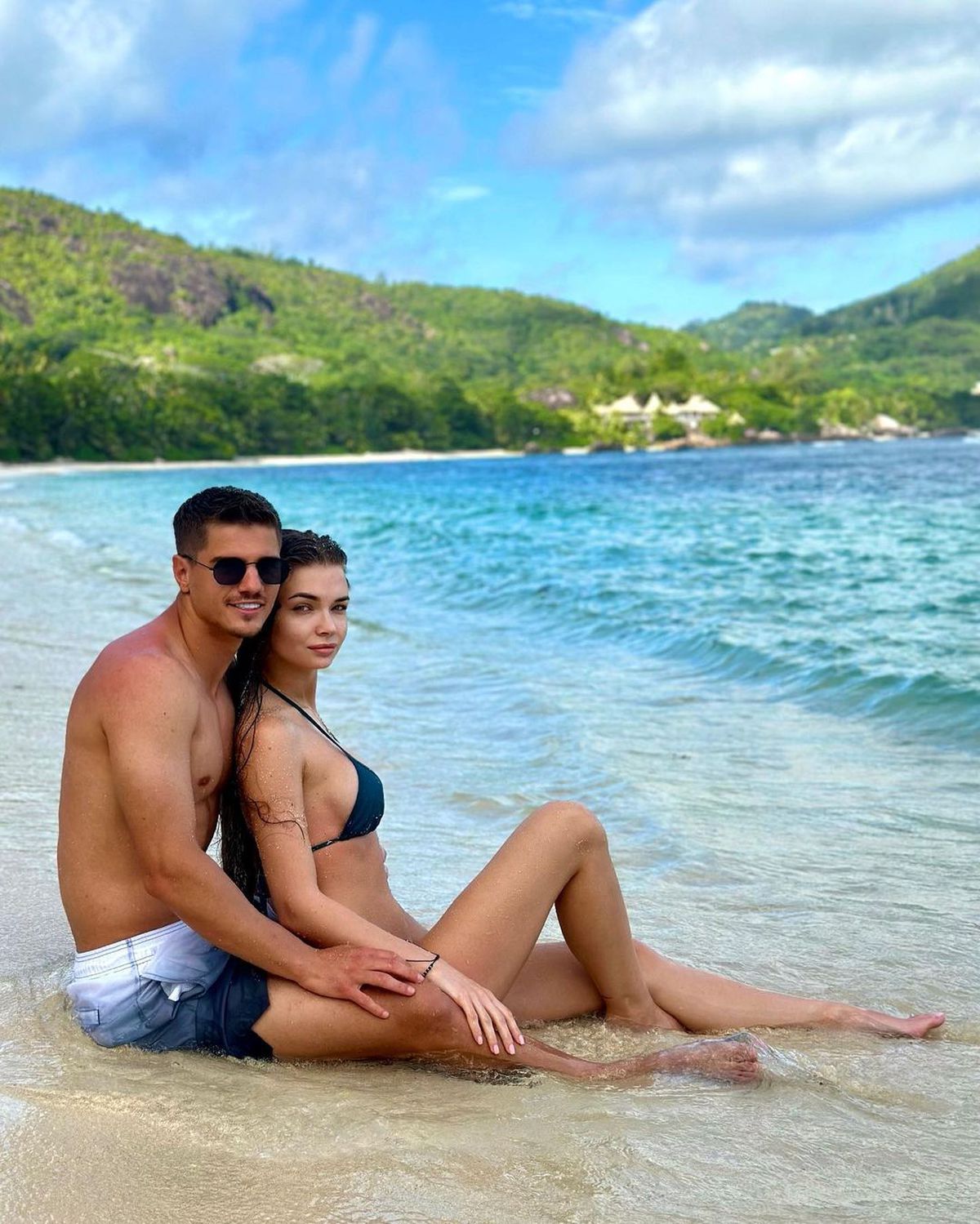 Vacanță de vis pentru fostul fotbalist de la FCSB și iubita sa » Unde s-au relaxat cei doi