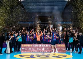 Dinamo bifează două transferuri de top: un jucător de la Barcelona + portarul naționalei României