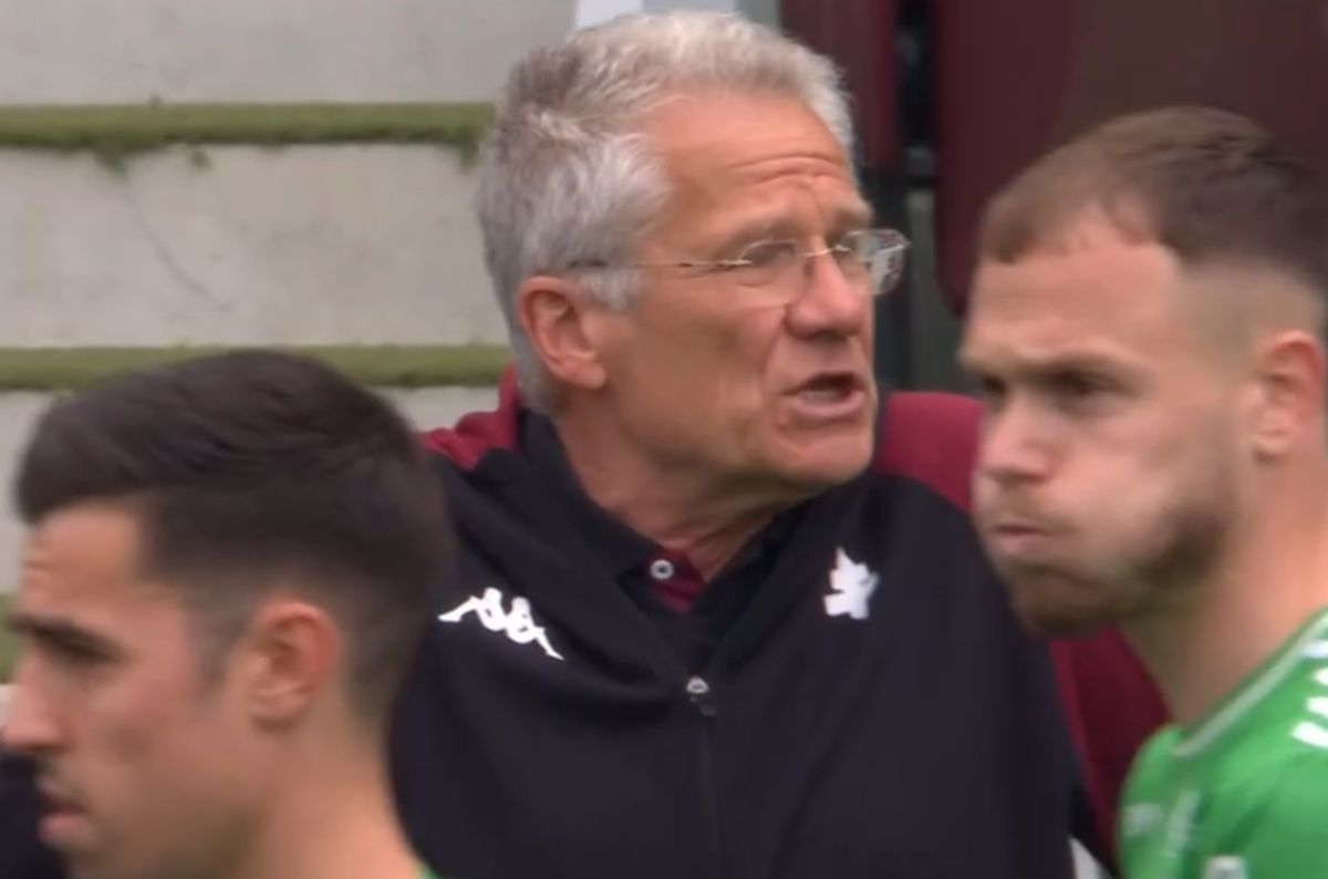 Lui Boloni nu i-a venit să creadă » Ce a putut să facă elevul lui în minutul 6 al barajului Metz - Saint-Etienne