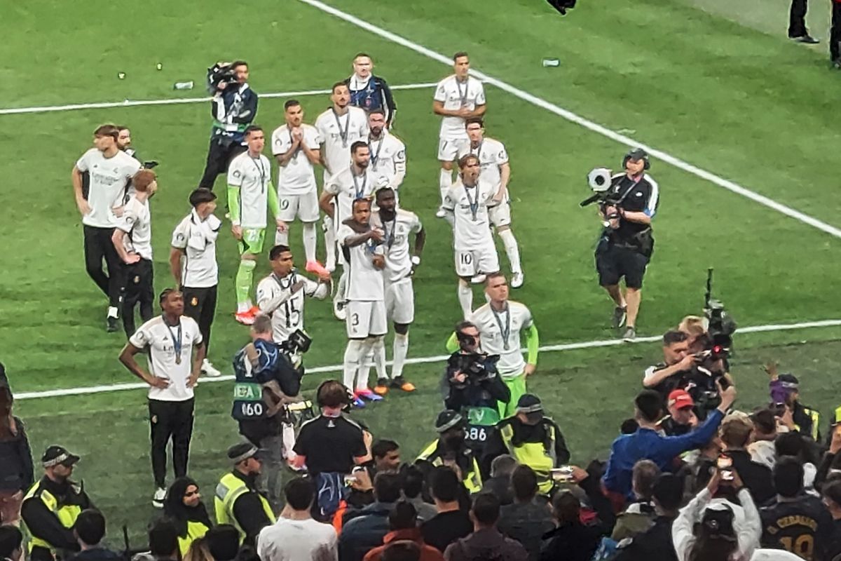 Ce s-a întâmplat pe gazon imediat după finala Ligii Campionilor » Conflictul izbucnit la final, nu s-au putut opune