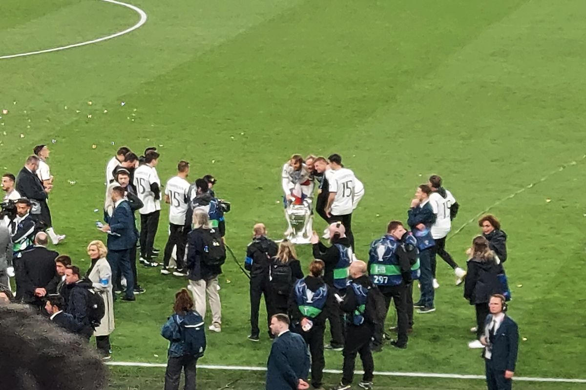 Ce s-a întâmplat pe gazon imediat după finala Ligii Campionilor » Conflictul izbucnit la final, nu s-au putut opune
