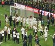 Fotbaliștii de la Real Madrid s-au bucurat pe teren alături de familie și suporteri. Foto: GSP.ro