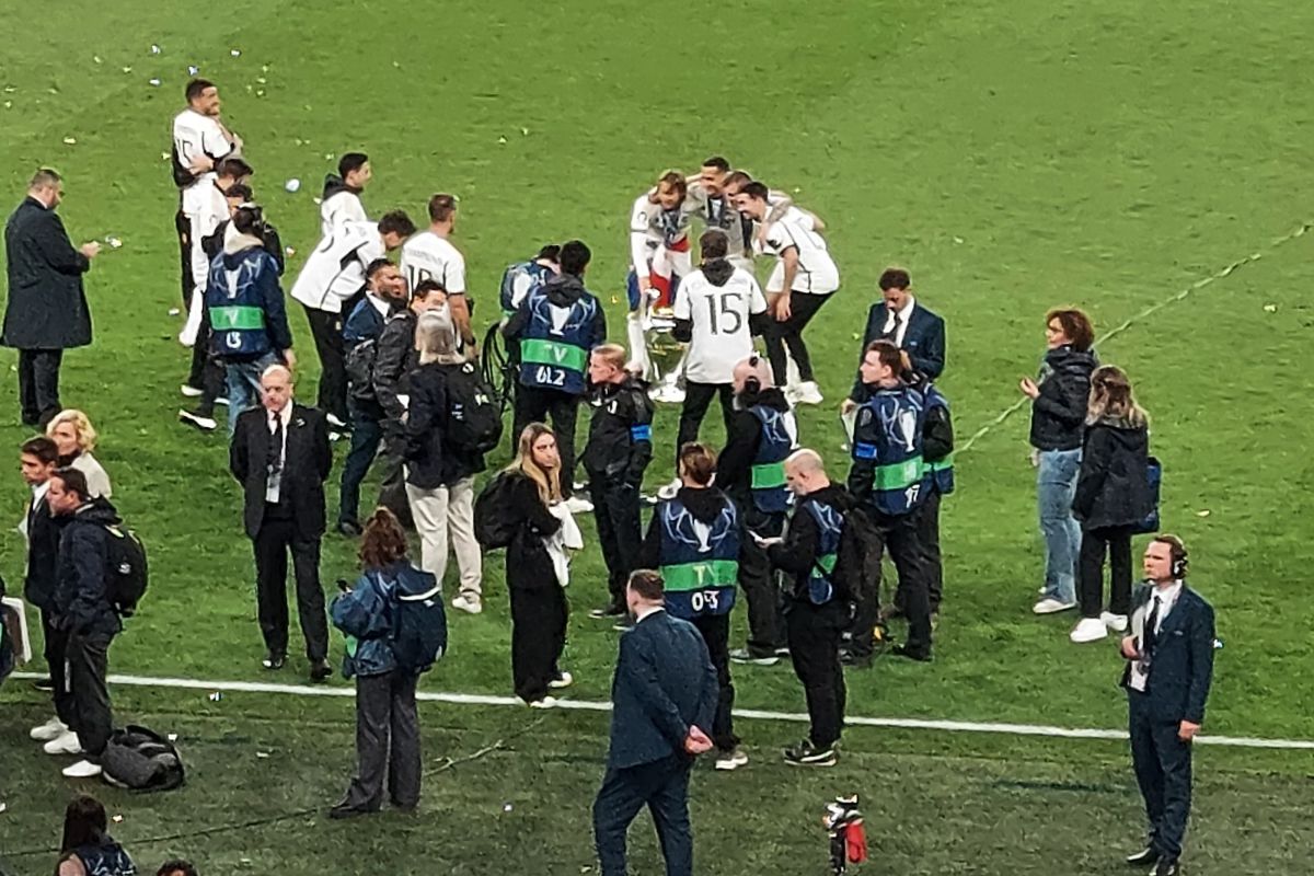 Ce s-a întâmplat pe gazon imediat după finala Ligii Campionilor » Conflictul izbucnit la final, nu s-au putut opune