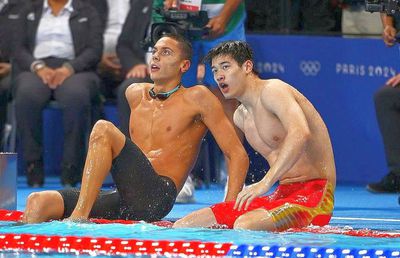 Americanii au comparat cursele lui David Popovici și Pan Zhanle de la 100 m liber, cele în care au realizat primele două performanțe din istorie în această probă » Capitolul unde David și-a depășit rivalul