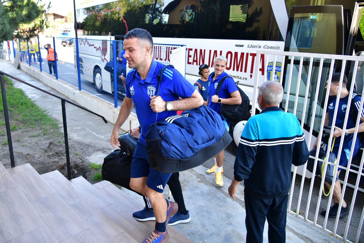 Imagini înainte de Unirea Slobozia - FC Voluntari