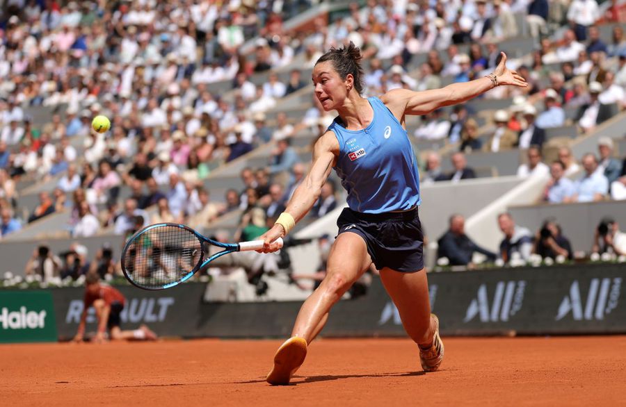 Lois Boisson, imensa supriză de la Roland Garros, a eliminat-o pe favorita 3 și este în „sferturi”: „Rareori am văzut pe cineva atât de motivat”