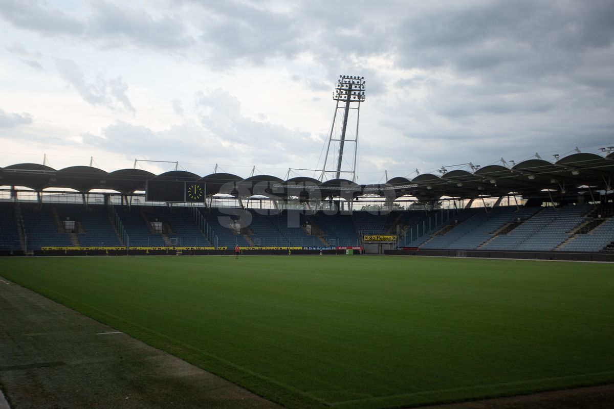 S-a schimbat România, s-a schimbat lumea! Am intrat pe ultimul stadion pe care Dinamo a câștigat „afară" în grupele cupelor europene » Incredibil cum arată peluza!