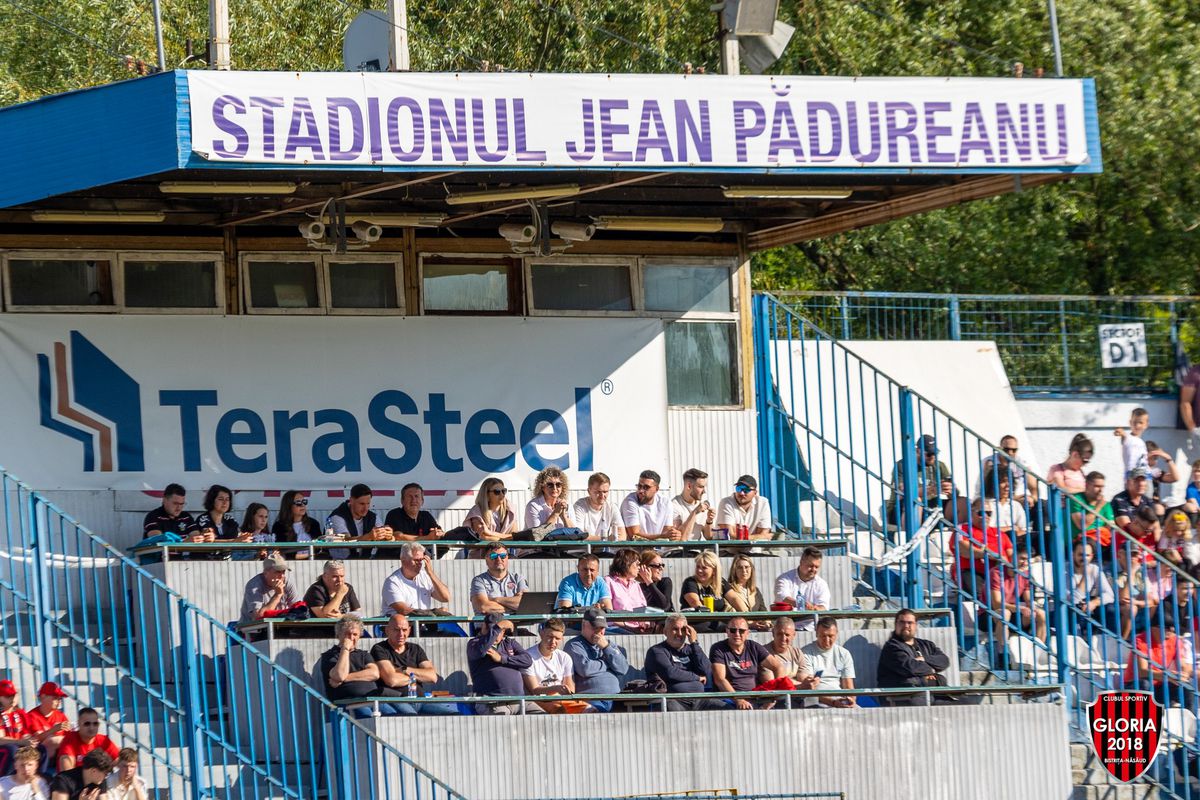 Peste 10.000 de spectatori în tribune la Gloria Bistrița - Râmnicu Vâlcea