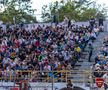 Imaginile ignorate din week-end »10.000 de oameni în tribune la meciul netelevizat din România