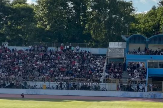 Peste 10.000 de spectatori în tribune la Gloria Bistrița - Râmnicu Vâlcea / FOTO: Facebook @Gloria Bistrița