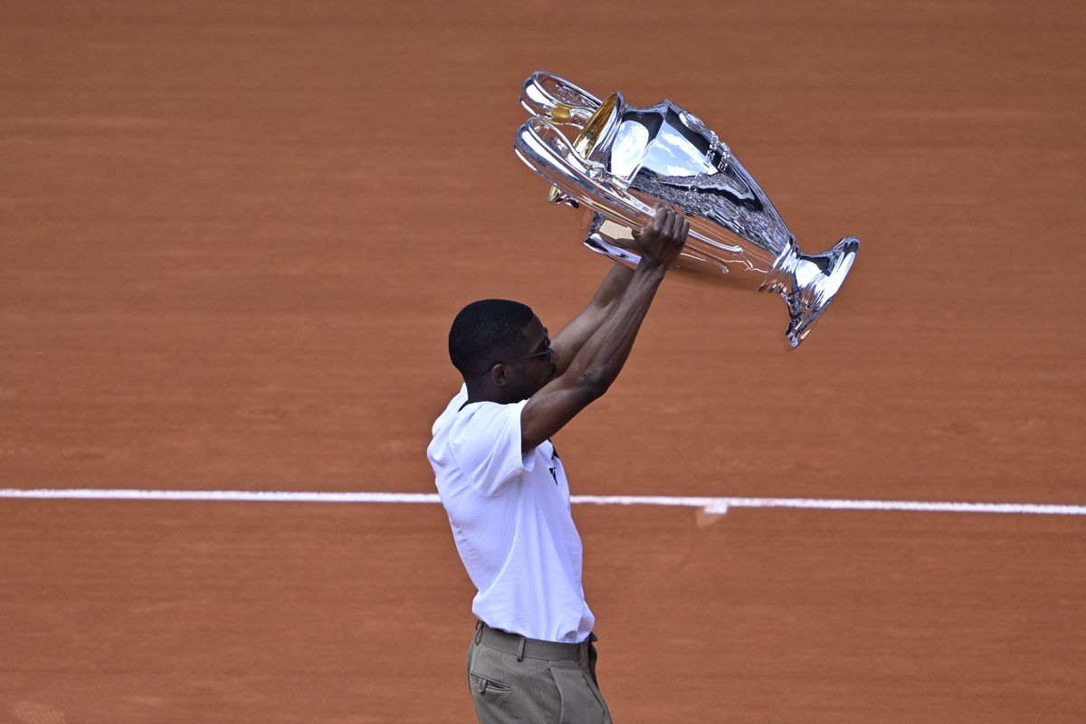 Miss Franța, în tribune la Roland Garros » Și Ion Țiriac a fost prezent! Au aplaudat în picioare surpriza lui Ousmane Dembele