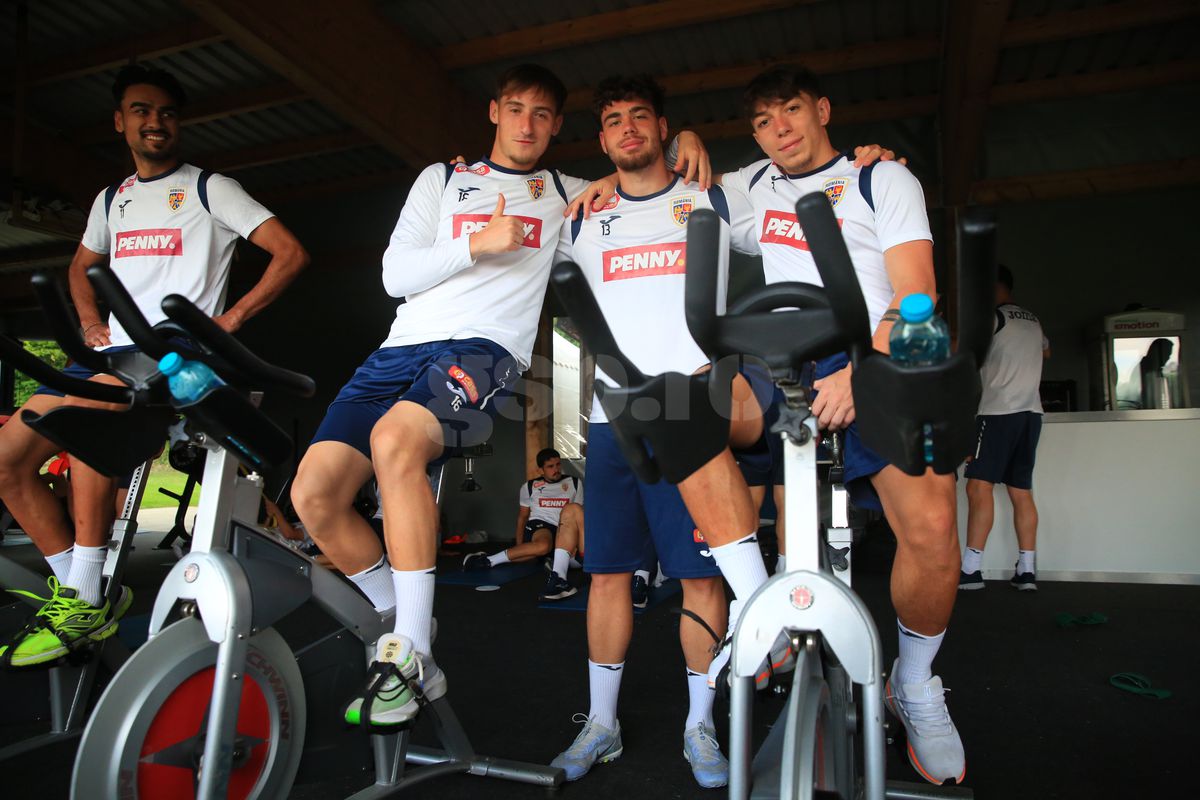 Soțul Teodorei Meluță, „inamicul” nr. 1 în cantonament » Ce regim zilnic trebuie să îndure fotbaliștii lui Daniel Pancu înainte de Campionatul European