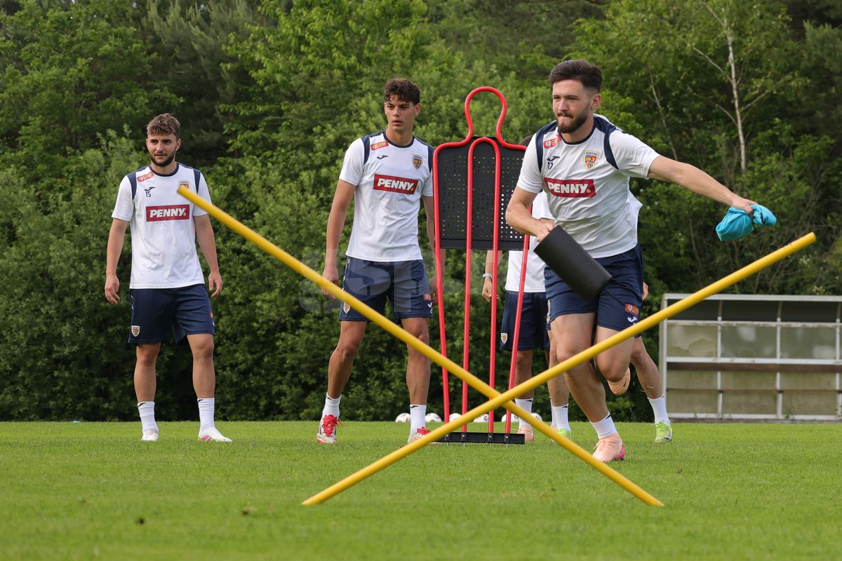 Dialogul zilei în cantonamentul naționalei U21 » Schimb savuros de replici Pancu - Ianis Stoica: „Tu ești tare în gură”