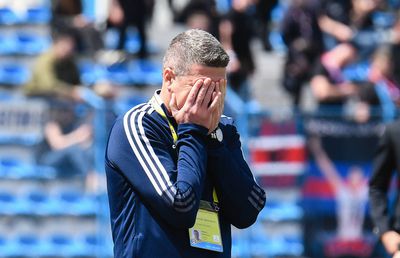 Situație tensionată la Steaua » Oprița și comandantul nu se înțeleg: ce riscă antrenorul + Sepsi mai încearcă o lovitură în Ghencea