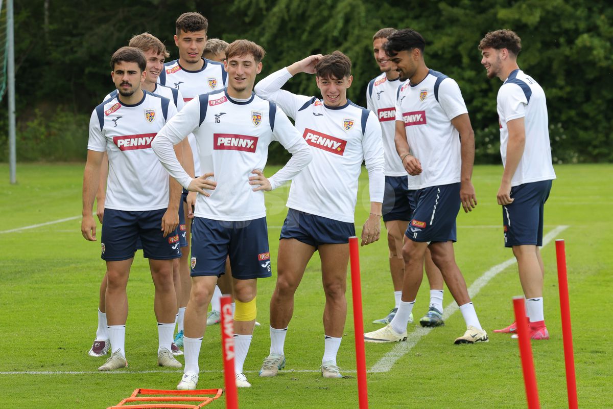 Dialogul zilei în cantonamentul naționalei U21 » Schimb savuros de replici Pancu - Ianis Stoica: „Tu ești tare în gură”