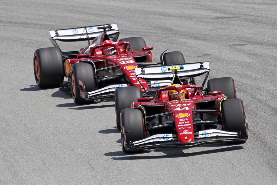 Lewis Hamilton, nemulțumit de îmbunătățirile aduse de Ferrari: „Mașina încă are probleme mari”