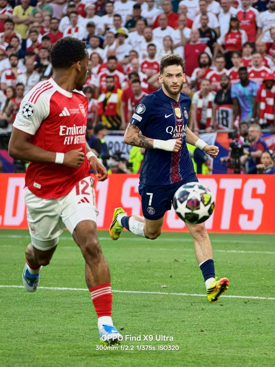 OPPO îmbină cultura fotbalului cu tehnologia la finala UEFA Champions League