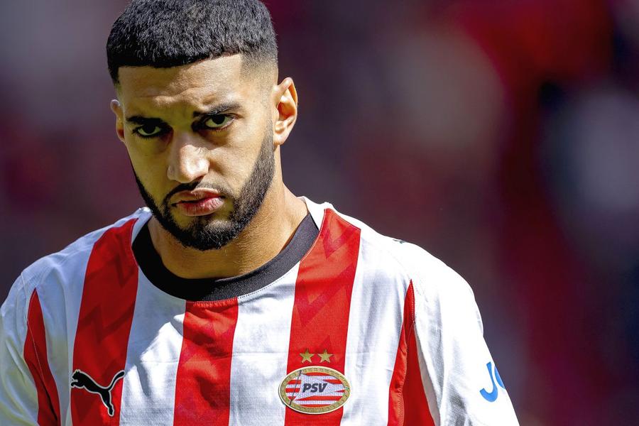 Ismael Saibari a fost desemnat „Jucătorul Sezonului” în Eredivisie După ce l-a ratat pe Gordon, Bayern negociază cu coechipierul lui Dennis Man