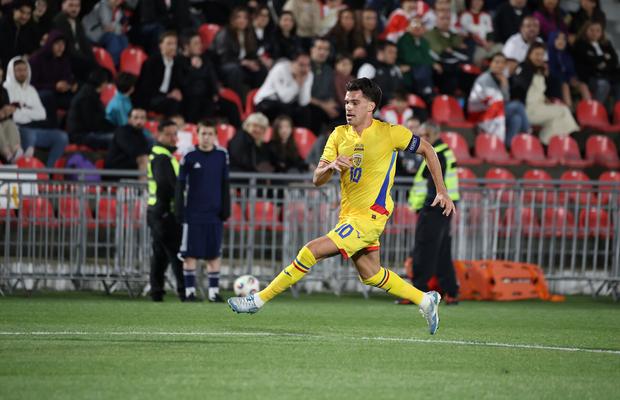 Ianis Hagi a dezvăluit sfatul primit de la tatăl lui înainte de Georgia - România