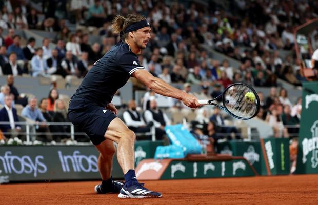 Marele favorit s-a calificat în semifinale la Roland Garros