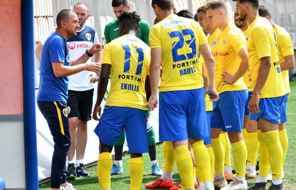 Focar de coronavirus în Liga 2: un arbitru + 6 oameni de la Petrolul » Meciul cu UTA, amânat. Comunicatul FRF