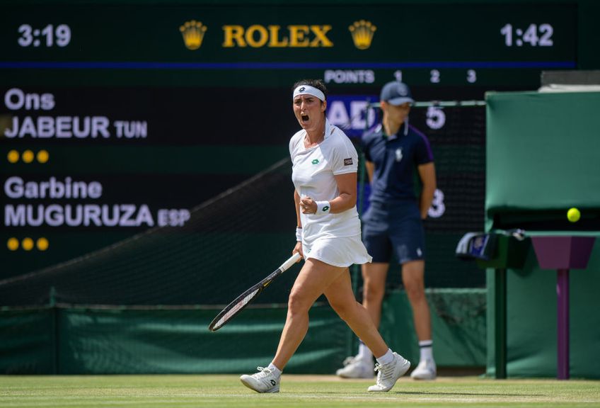 Tunisianca Ons Jabeur (24 WTA) a învins-o pe Garbine Muguruza (12 WTA), scor 5-7, 6-3, 6-2 și s-a calificat în optimile de finală de la Wimbledon.