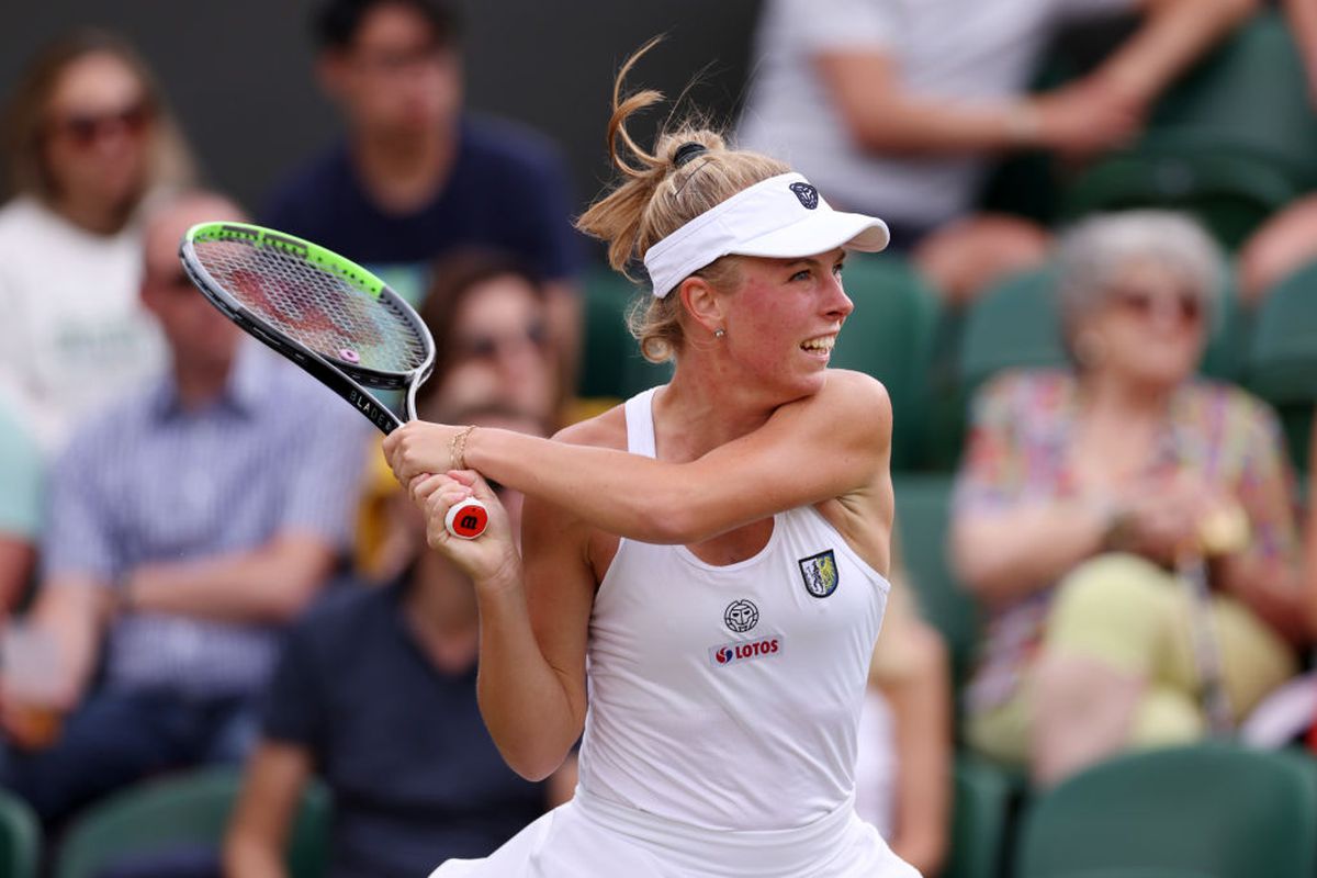 Simona Halep - Magdalena Frech, Wimbledon 2022