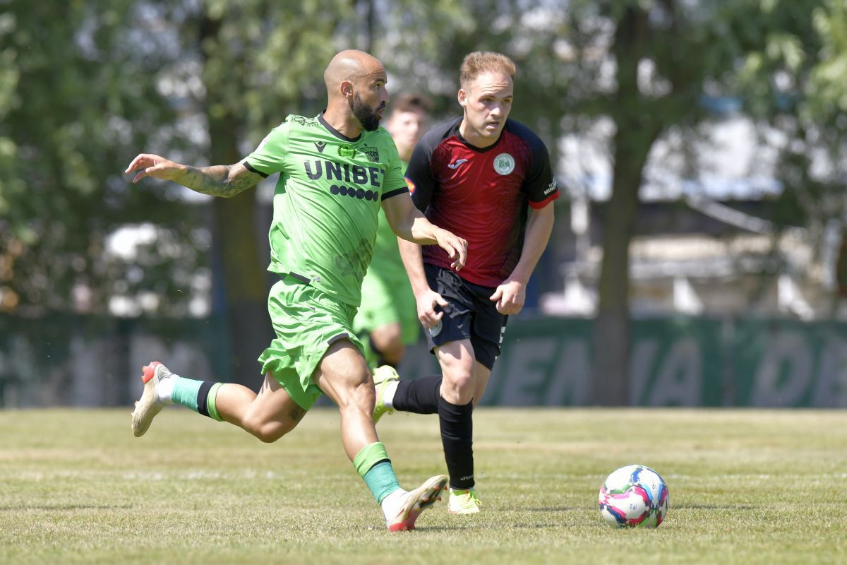 E gata să semneze cu Dinamo, dar e categoric: „Dacă e foarte rău, ridic mâna și plec acasă”