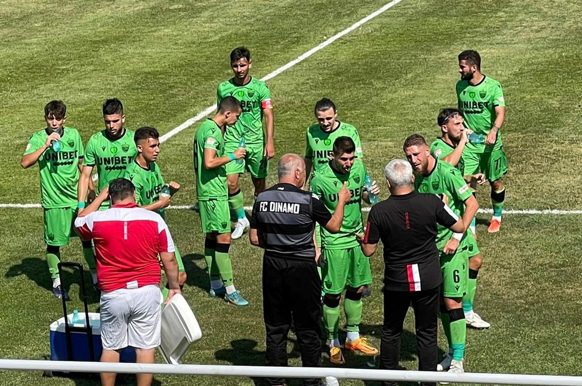 Fără griji » Ce făcea Răzvan Zăvăleanu în timpul amicalului Chiajna - Dinamo