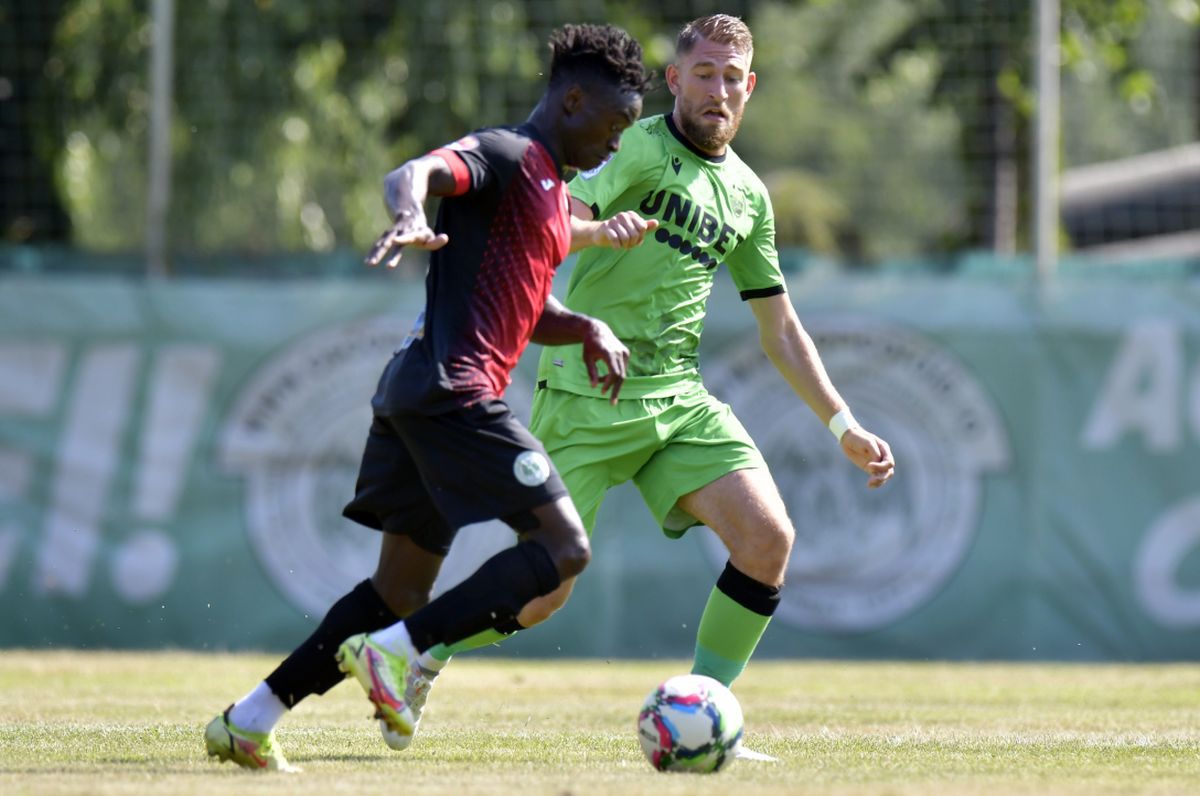 E gata să semneze cu Dinamo, dar e categoric: „Dacă e foarte rău, ridic mâna și plec acasă”